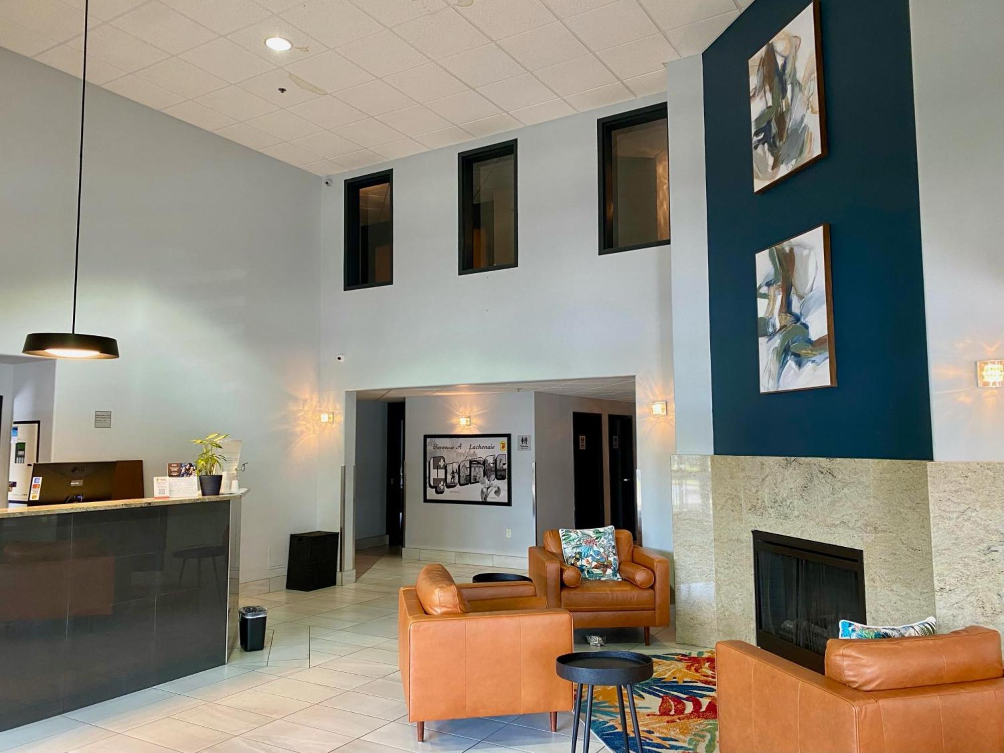 Super 8 By Wyndham Lachenaie/Terrebonne Buitenkant foto