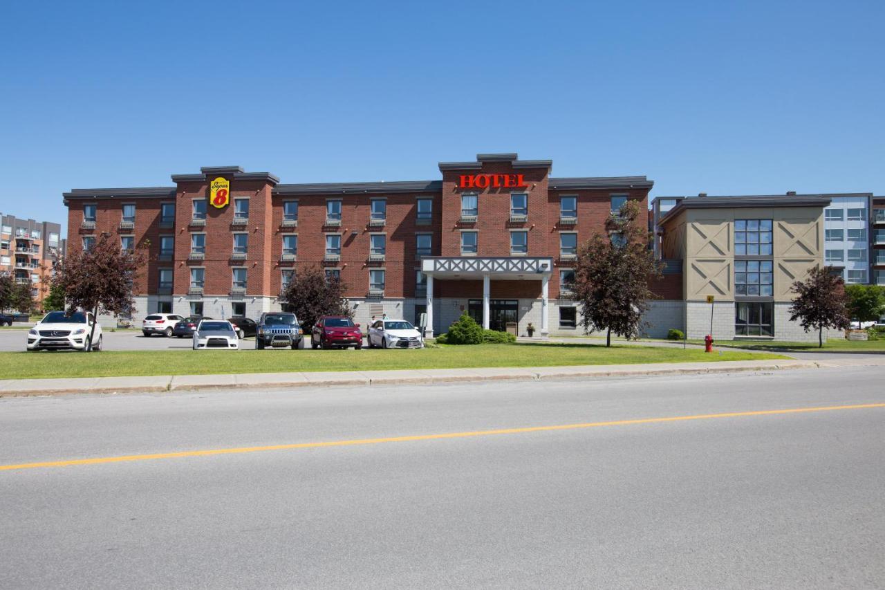 Super 8 By Wyndham Lachenaie/Terrebonne Buitenkant foto